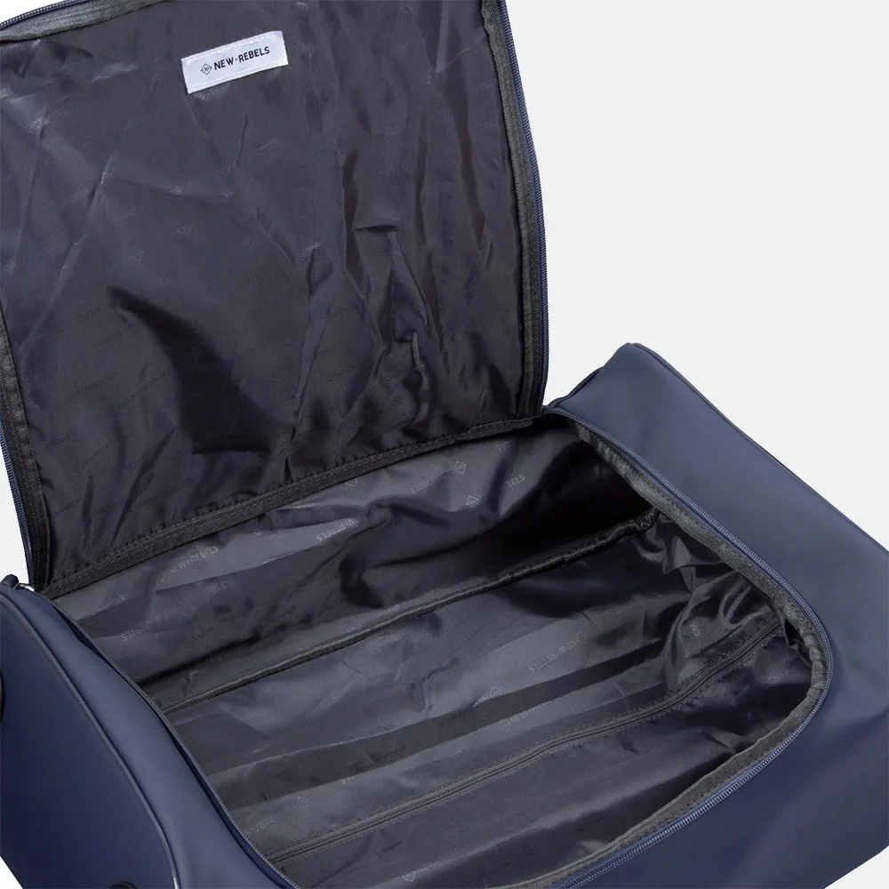 New Rebels Harper on board reistas S navy bij Duifhuizen