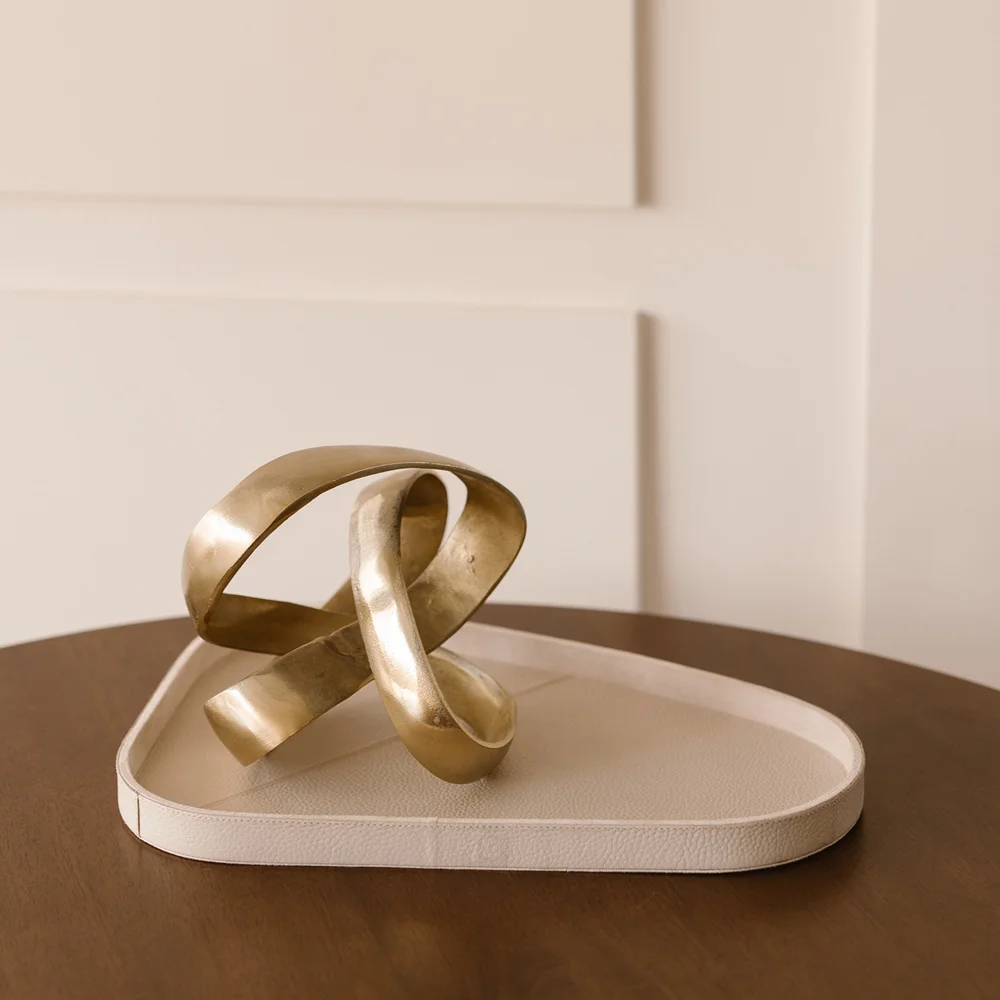 Chamada leren dienblad organisch effen M beige bij Duifhuizen