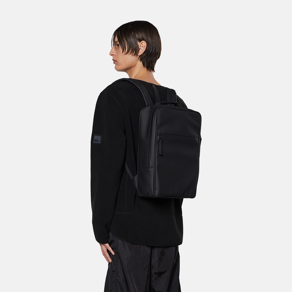 Rains Book Backpack rugzak 13 inch black bij Duifhuizen