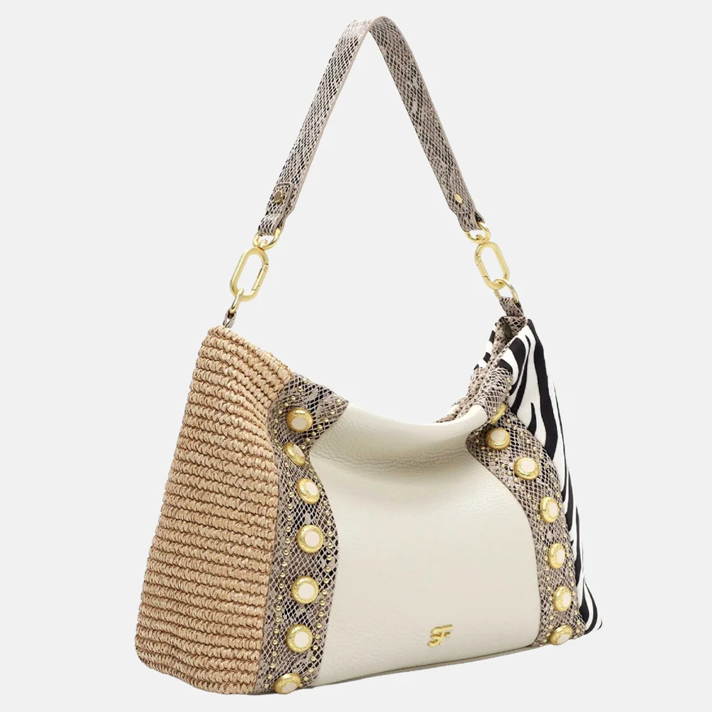 Suri Frey Harley buideltas sand bij Duifhuizen