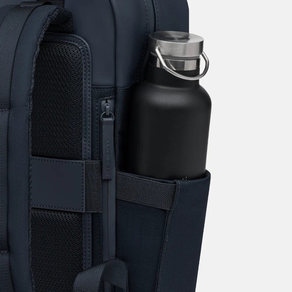 Kapten & Son Bergen Pro rugzak navy blue bij Duifhuizen
