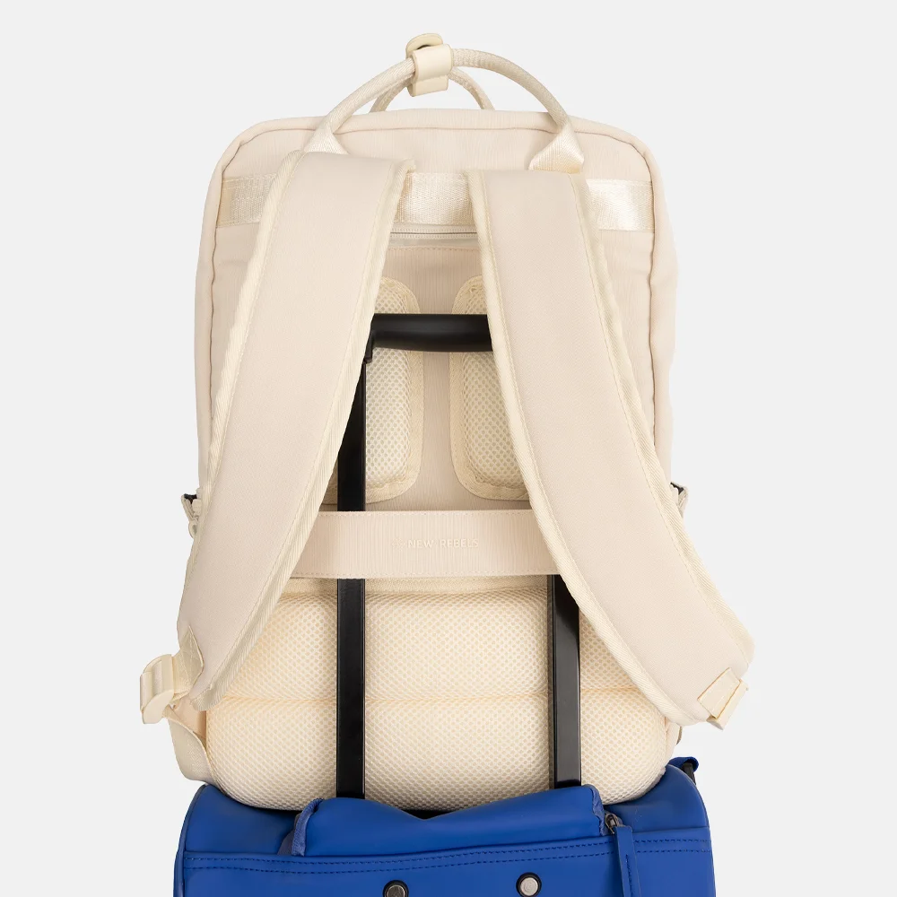 New Rebels Milwaukee rugzak ribby beige bij Duifhuizen
