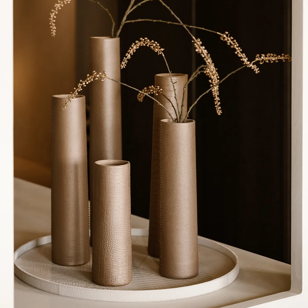 Chamada leren vaas effen M koper bij Duifhuizen