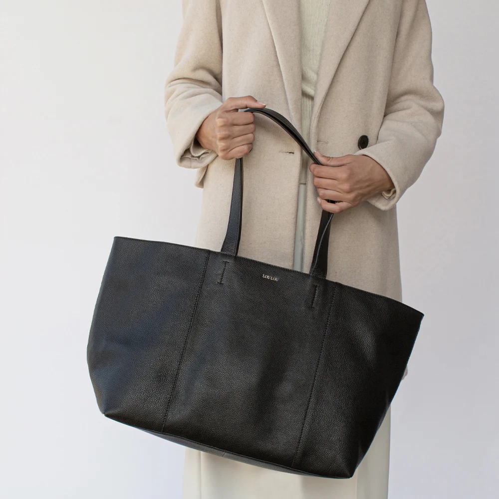 Loulou Essentiels Valerie shopper black bij Duifhuizen