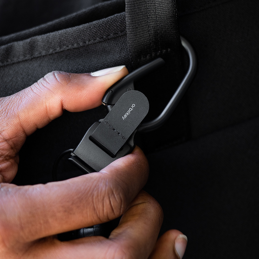 Orbitkey clip V2 all black bij Duifhuizen