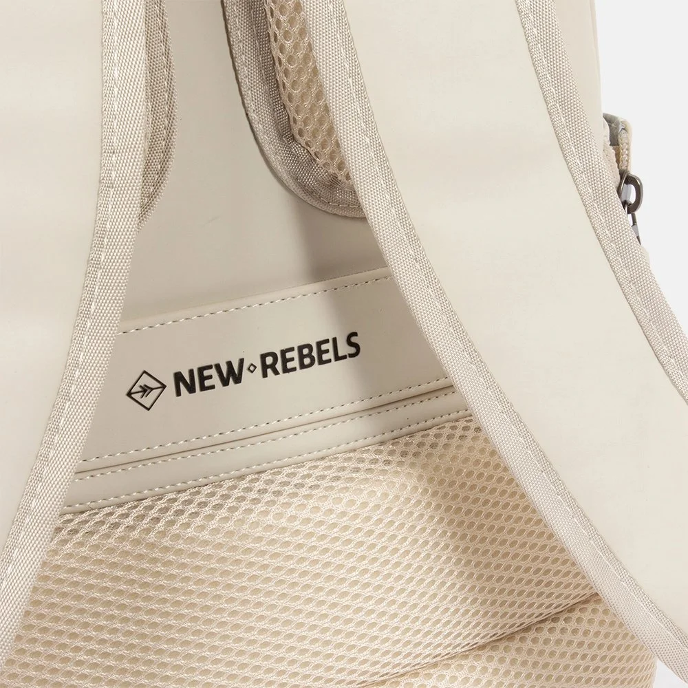 New Rebels William rugzak 15.6 inch fel beige bij Duifhuizen