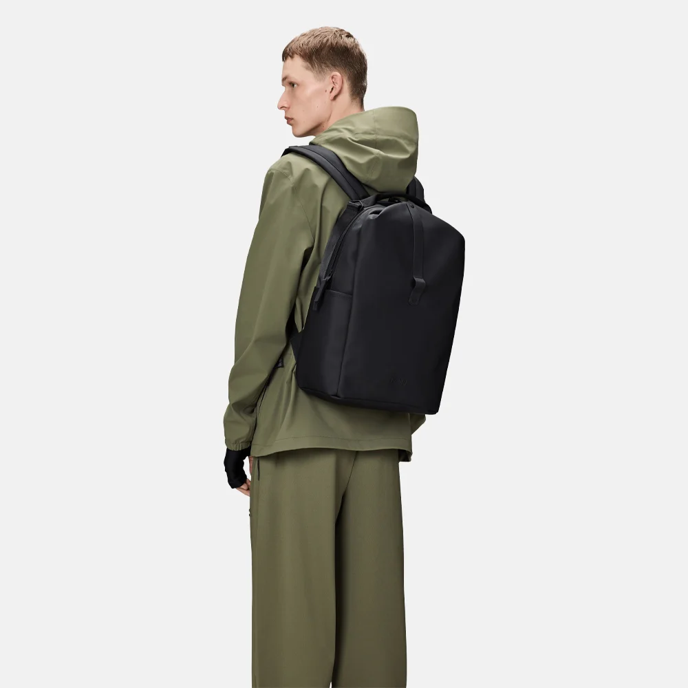 Rains clip front rugzak black bij Duifhuizen