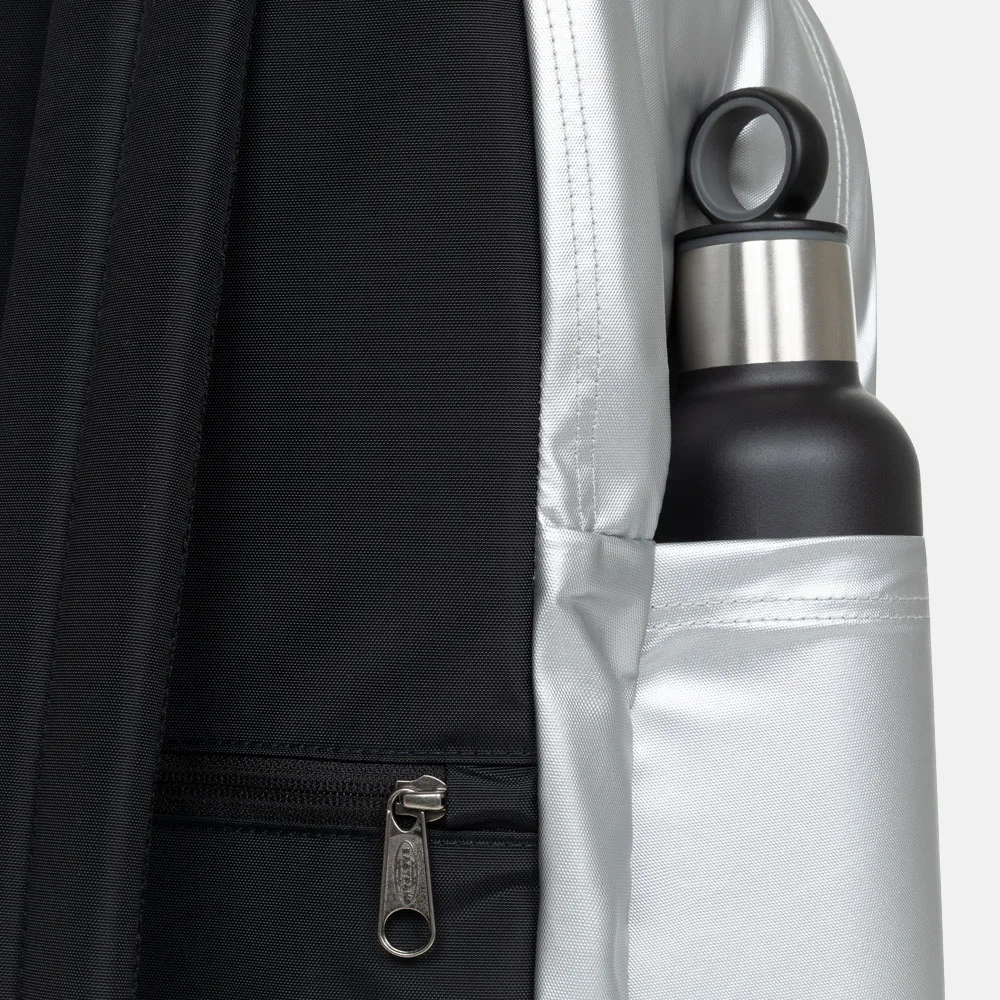 Eastpak Day office laptoprugzak 16 inch space silver bij Duifhuizen