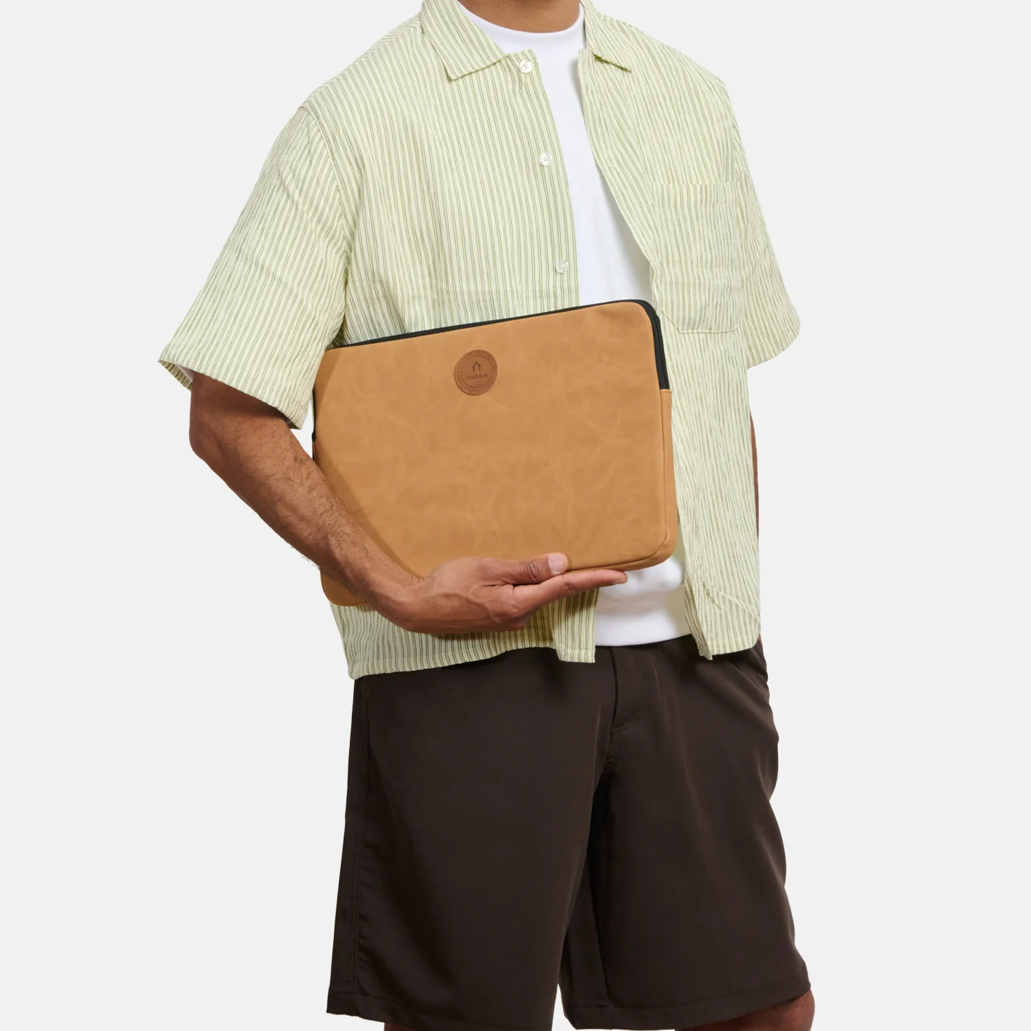 Cabaia laptophoes 14 inch cognac bij Duifhuizen
