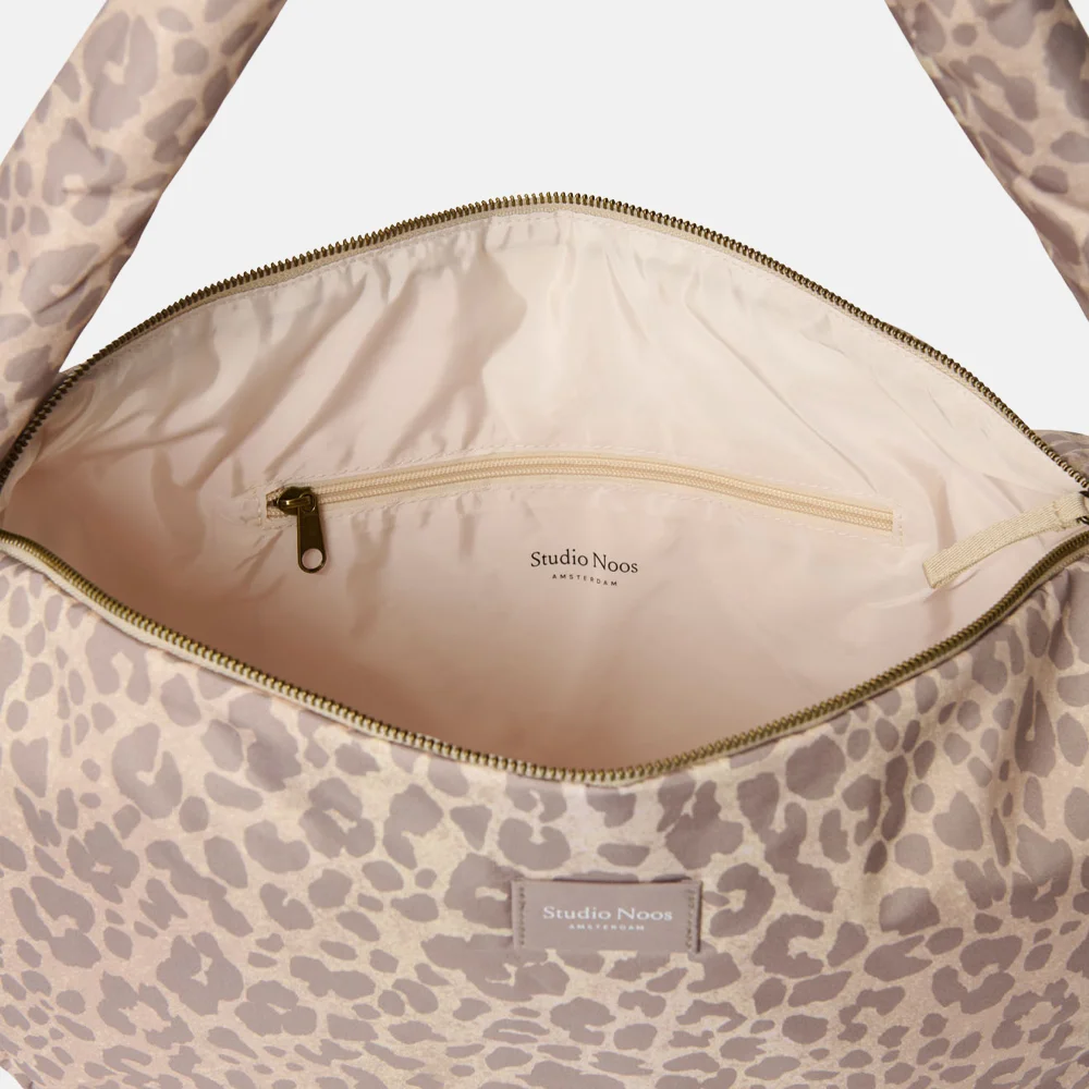 Studio Noos Puffy crossbody tas beige leopard bij Duifhuizen