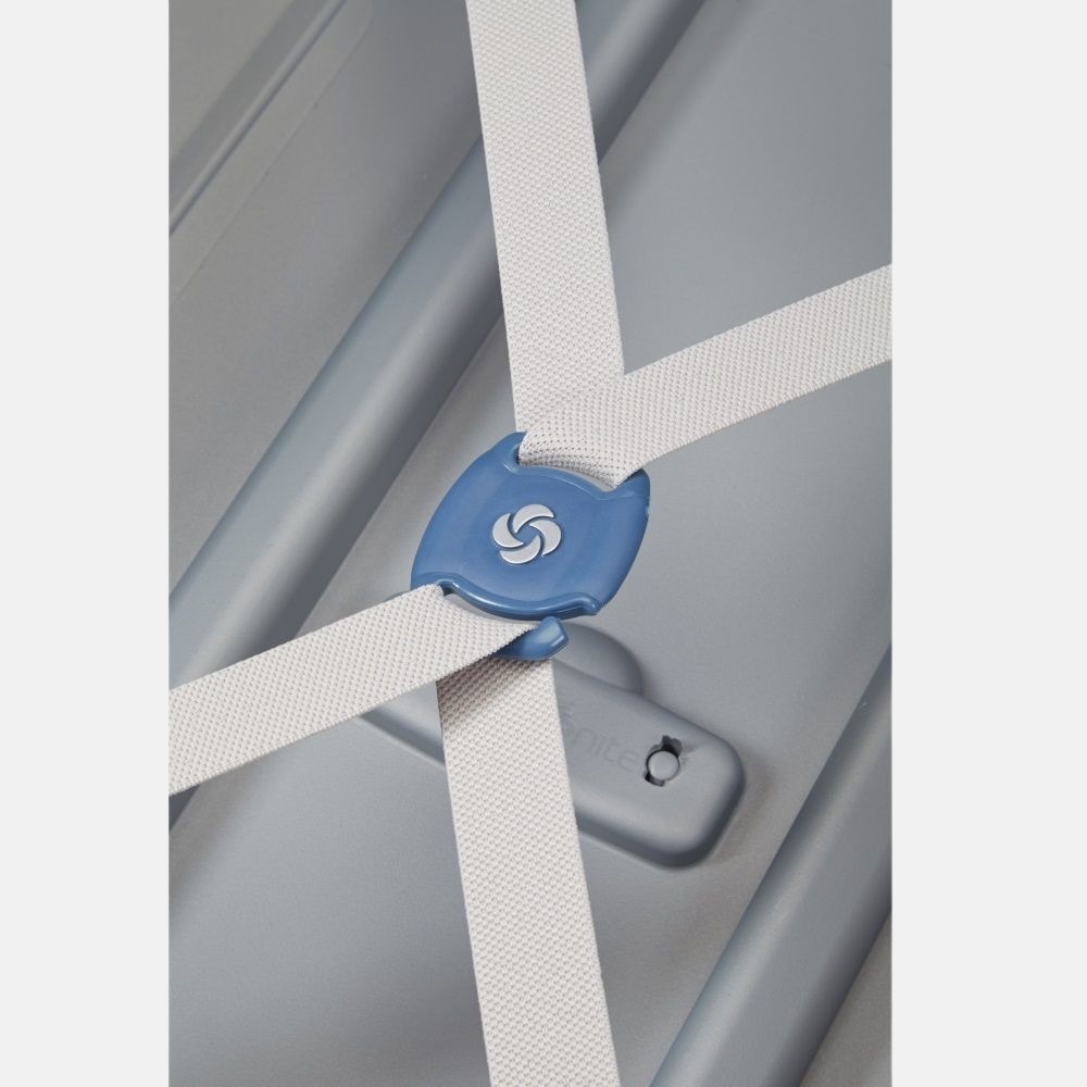Samsonite S'Cure spinner 55 cm silver bij Duifhuizen