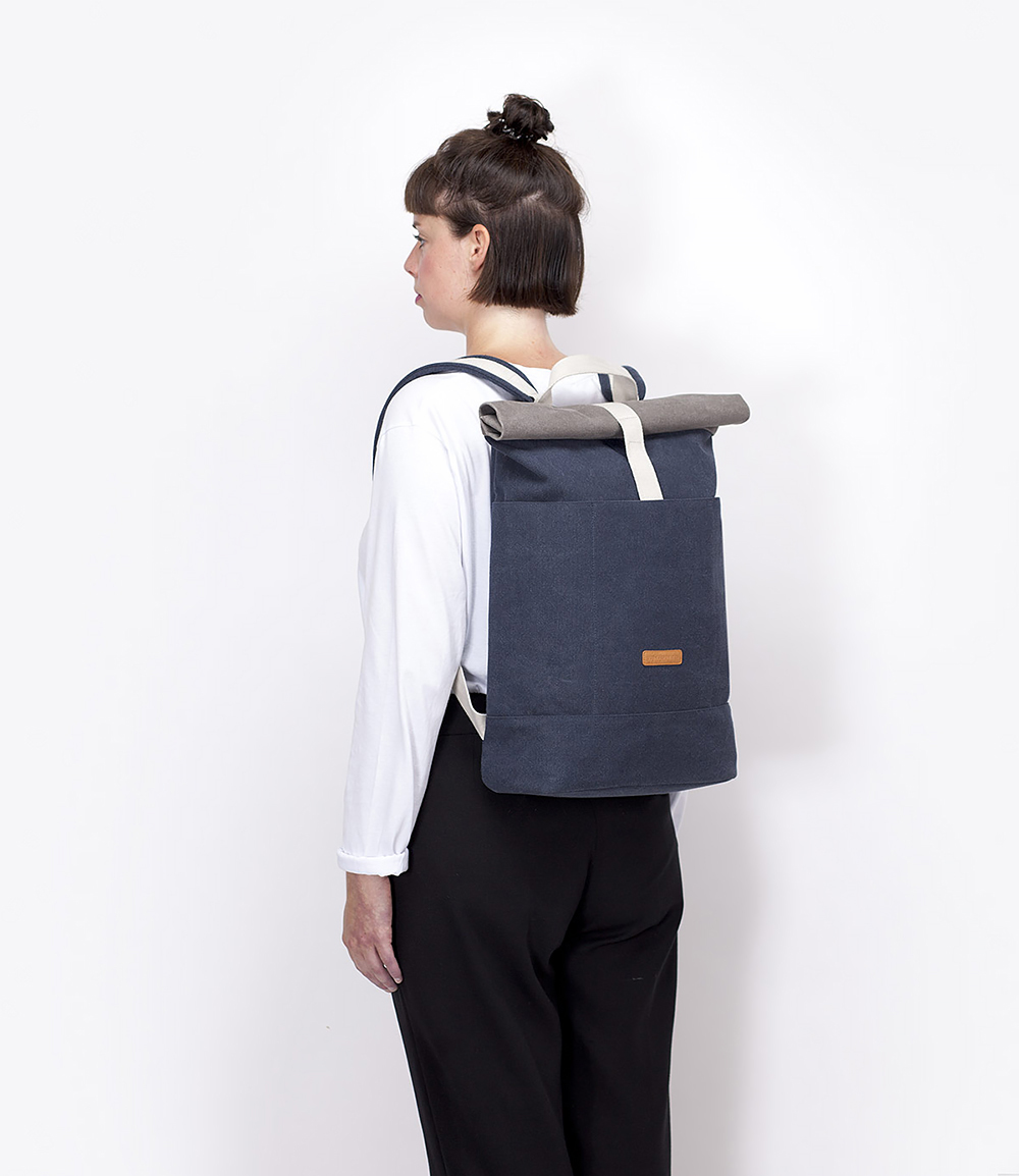 Ucon Acrobatics Hajo Original rugzak 15.4 inch dark navy bij Duifhuizen