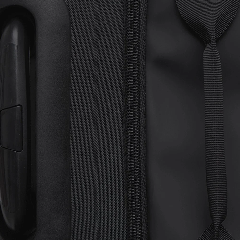 Rains Travel Bag Medium reistas 64 cm black bij Duifhuizen