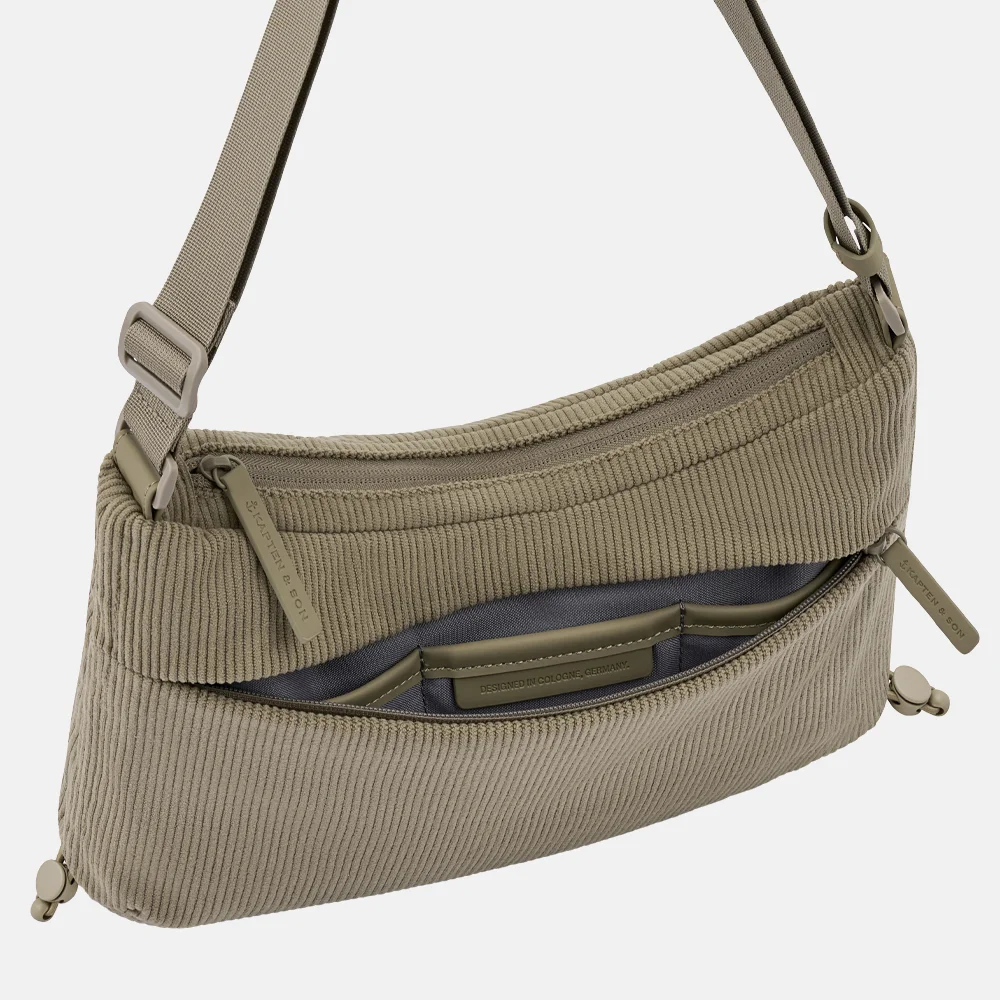 Kapten & Son Skara Corduroy crossbody tas small forest green bij Duifhuizen