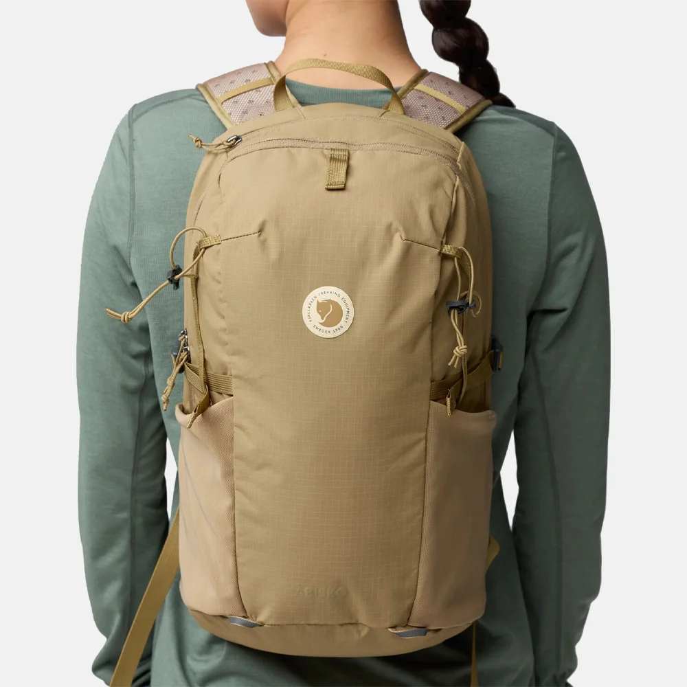 Fjallraven Abisko rugzak clay bij Duifhuizen