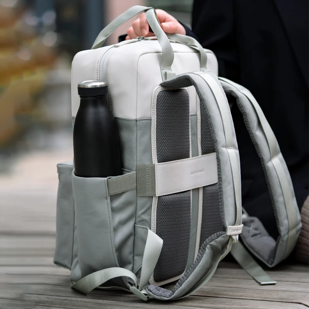 Kapten & Son Bergen Pro rugzak muted sage  bij Duifhuizen