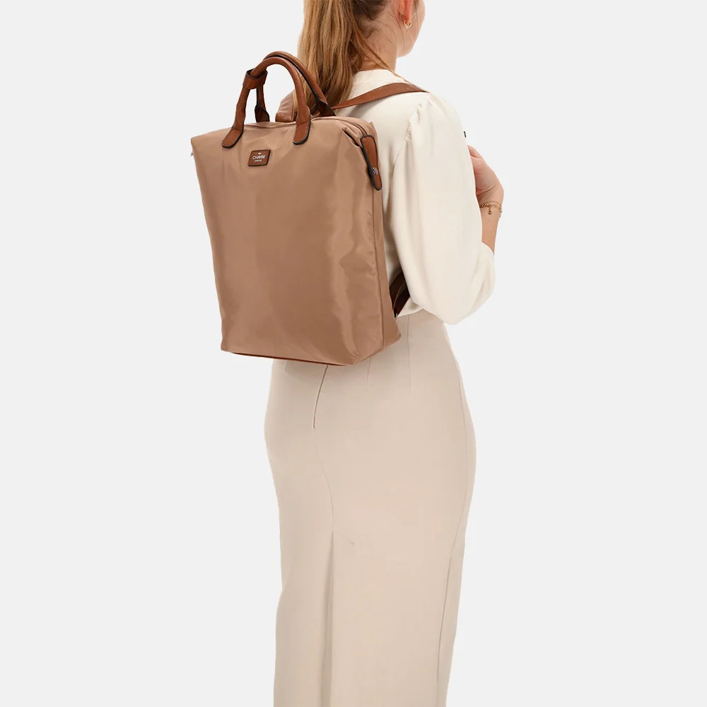 Charm London Buckingham laptoprugzak 14 inch taupe bij Duifhuizen