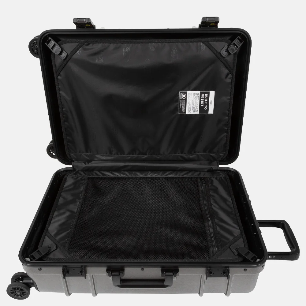 Eastpak Resist'R reiskoffer 78 cm brushed metal bij Duifhuizen