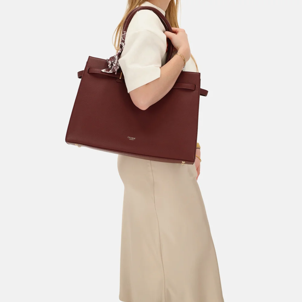 Charm London The Hamptons laptopshopper 15 inch bordeaux bij Duifhuizen