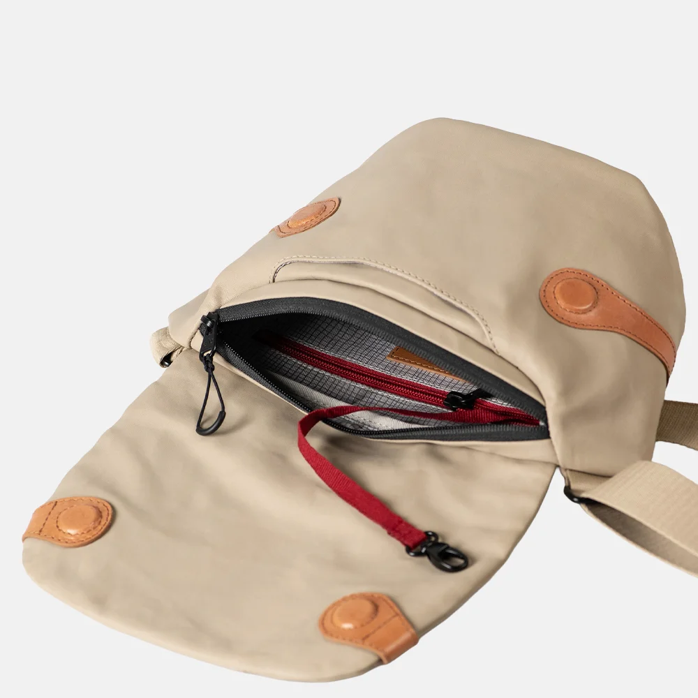 Aunts and Uncles Kazo crossbody tas nomad bij Duifhuizen