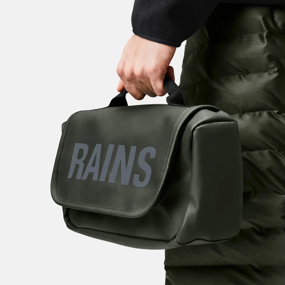 Rains Texel toilettas green  bij Duifhuizen