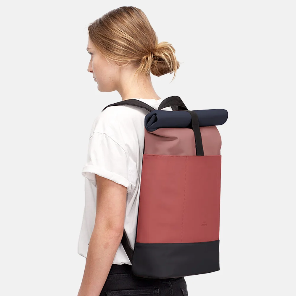 Ucon Acrobatics Hajo Lotus rugzak 15.4 inch dark rose - hibiscus bij Duifhuizen