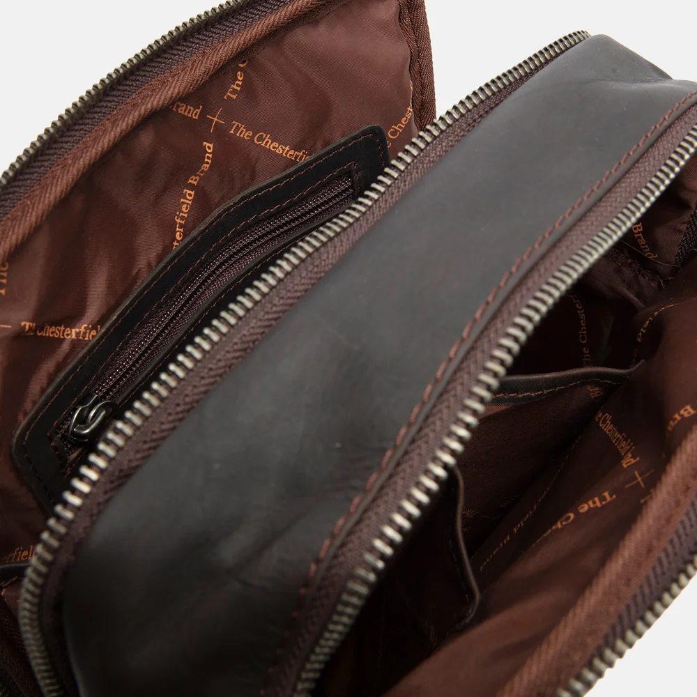 Chesterfield Alva schoudertas dark brown bij Duifhuizen