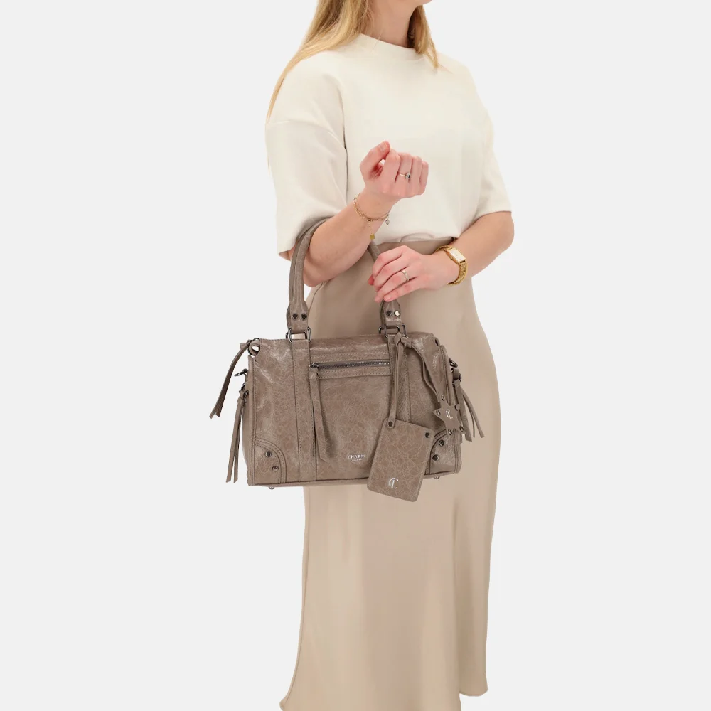 Charm London Berlin handtas M taupe bij Duifhuizen