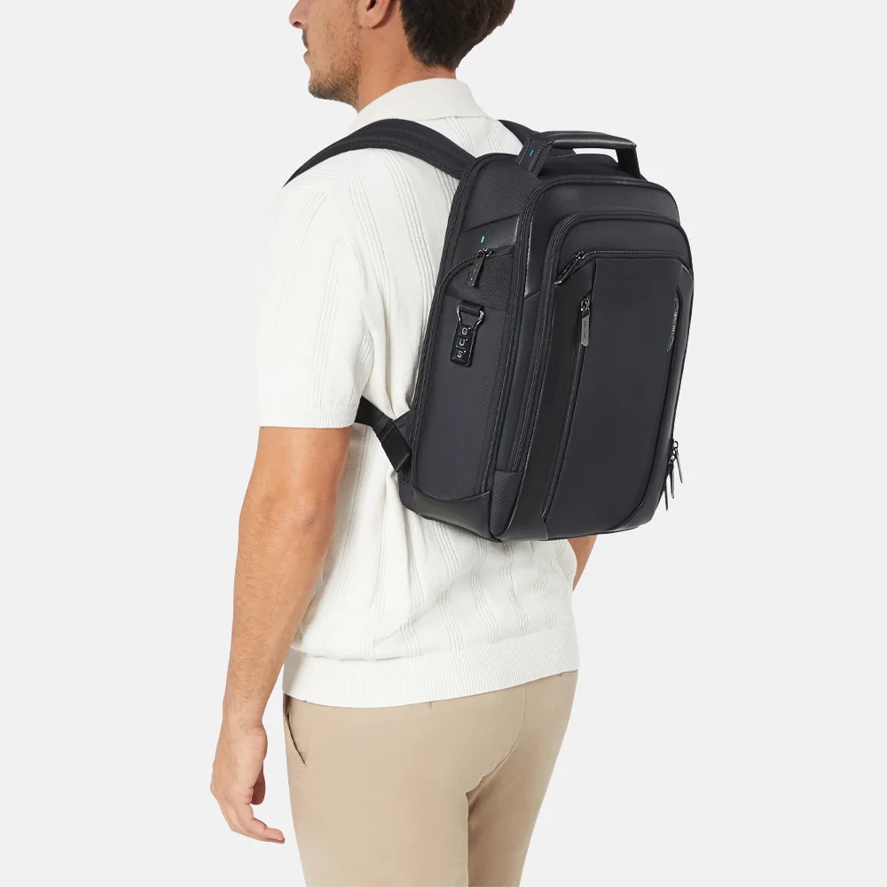 Samsonite Spectrolite underseater 14 inch black bij Duifhuizen