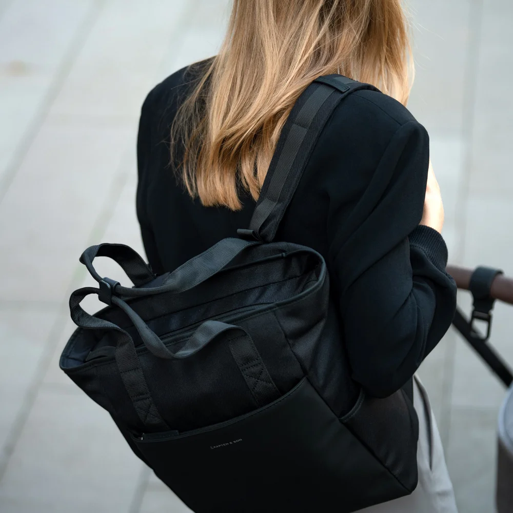 Kapten & Son Lindby rugzak 14 inch all black bij Duifhuizen