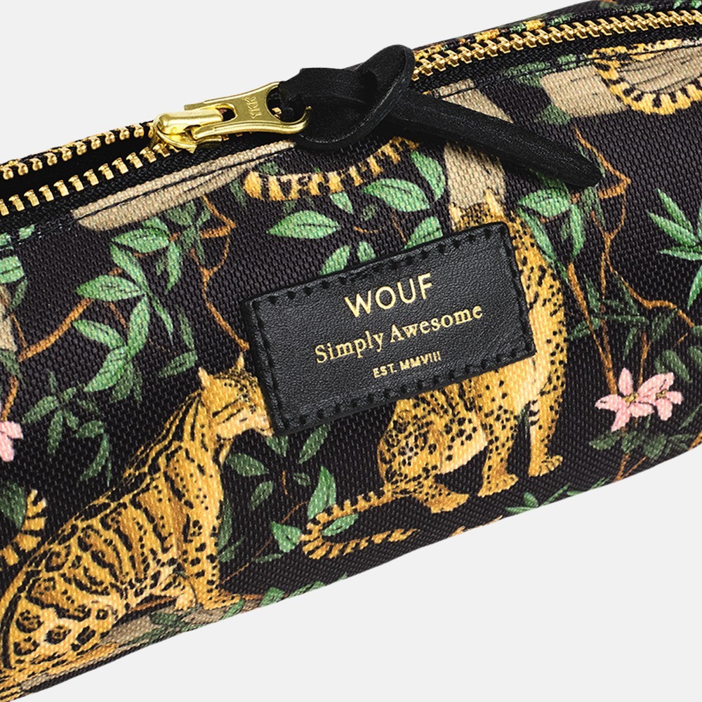 WOUF etui lazy jungle bij Duifhuizen