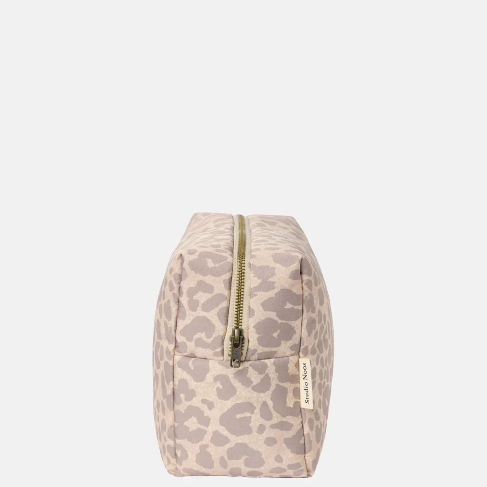 Studio Noos Puffy toilettas beige leopard bij Duifhuizen