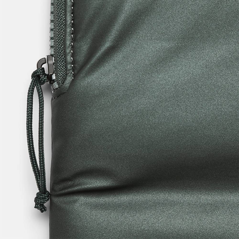 Rains Laptop cover quilted 13 inch laptophoes silver pine bij Duifhuizen