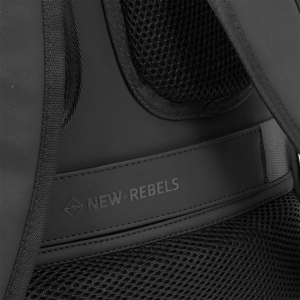 New Rebels William rugzak 15.6 inch black bij Duifhuizen