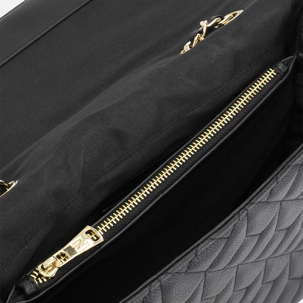 Nikkie Avril schoudertas XL black bij Duifhuizen