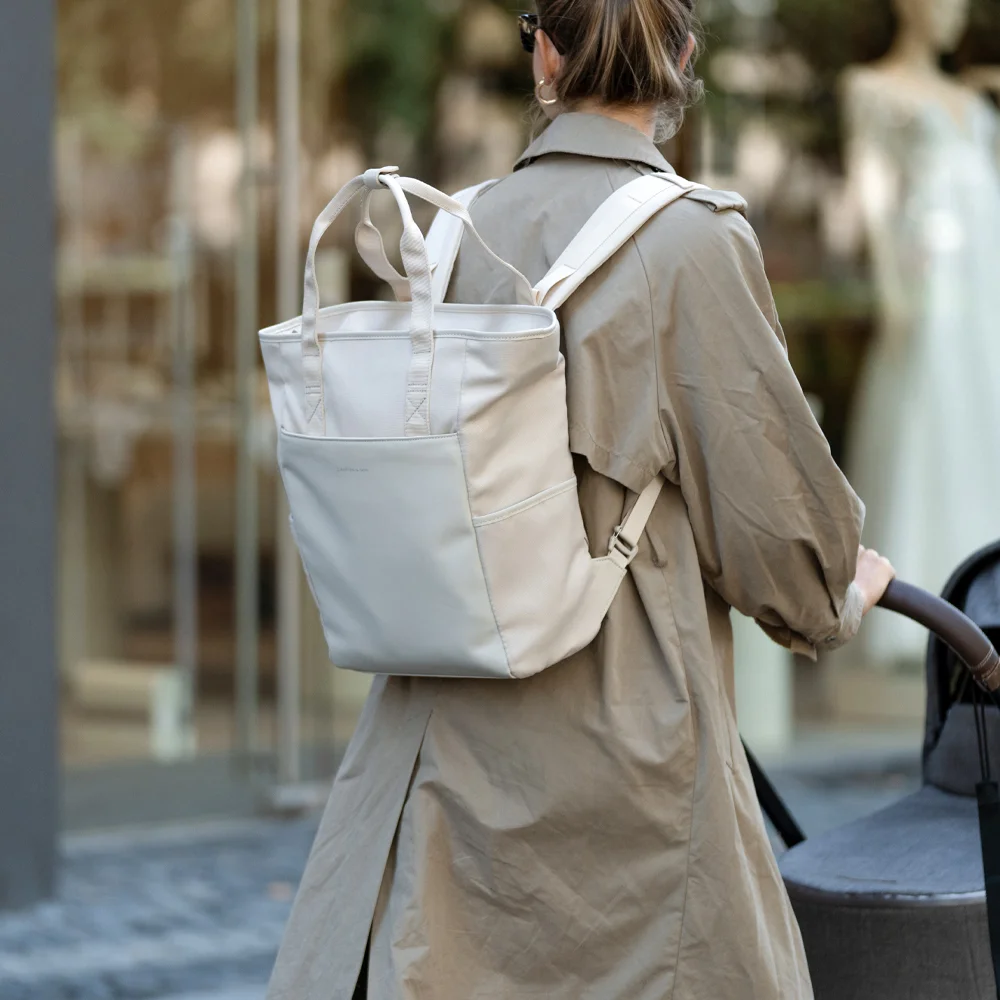 Kapten & Son Lindby rugzak 14 inch sandstone bij Duifhuizen