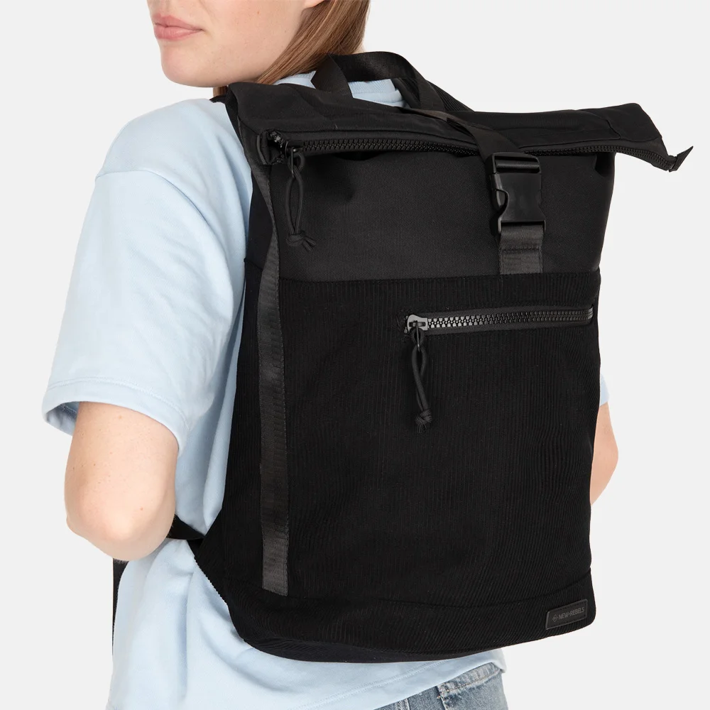 New Rebels New York rugzak rolltop 13 inch zwart bij Duifhuizen