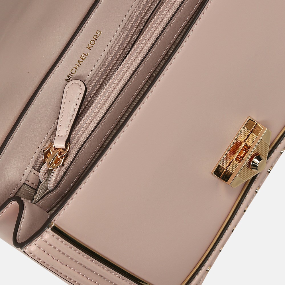Michael Kors Chain Soho crossbody tas L soft pink bij Duifhuizen