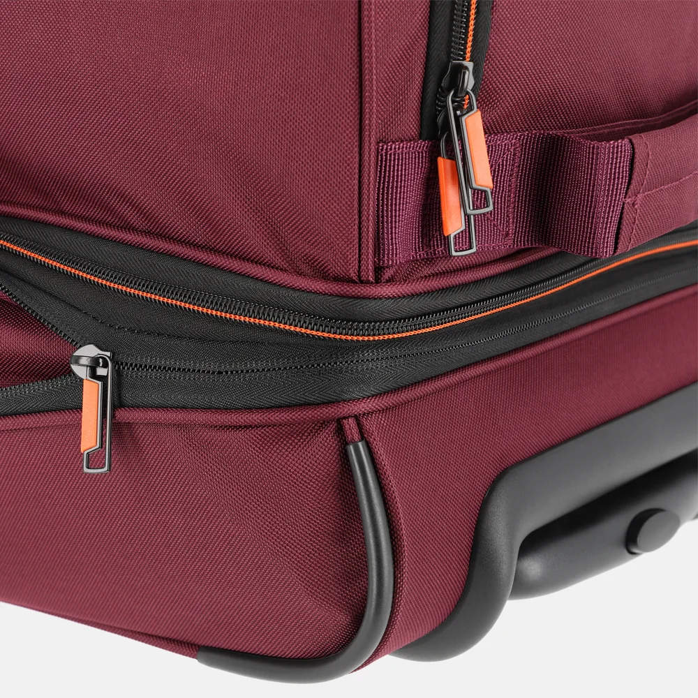 Travelite Basics reistas 55 cm dark red bij Duifhuizen