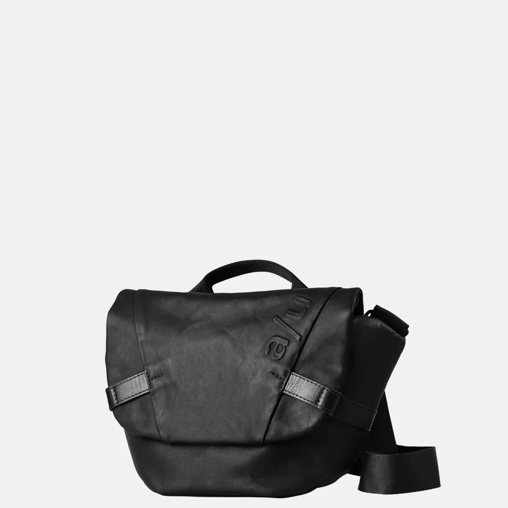 Aunts and Uncles Kazo crossbody tas black bij Duifhuizen