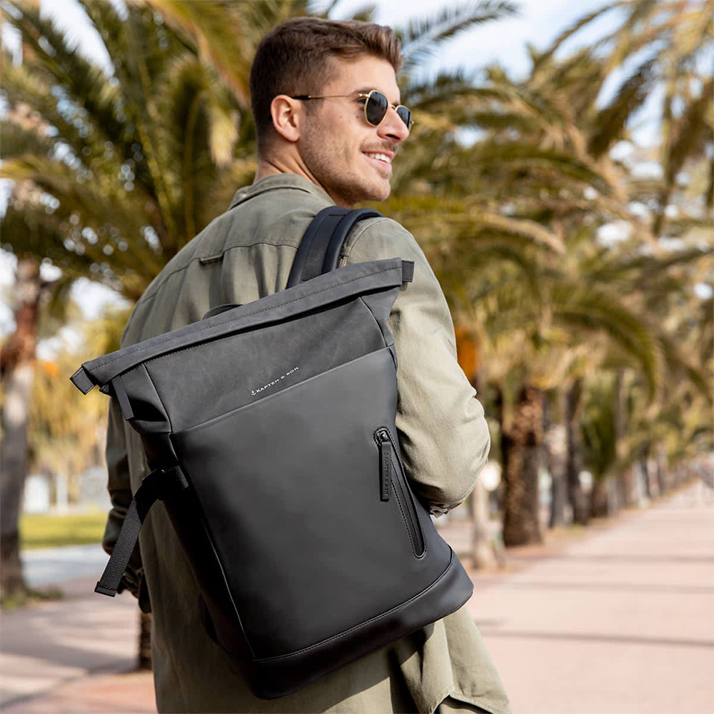 Kapten & Son Aarhus rugzak 16 inch all black bij Duifhuizen