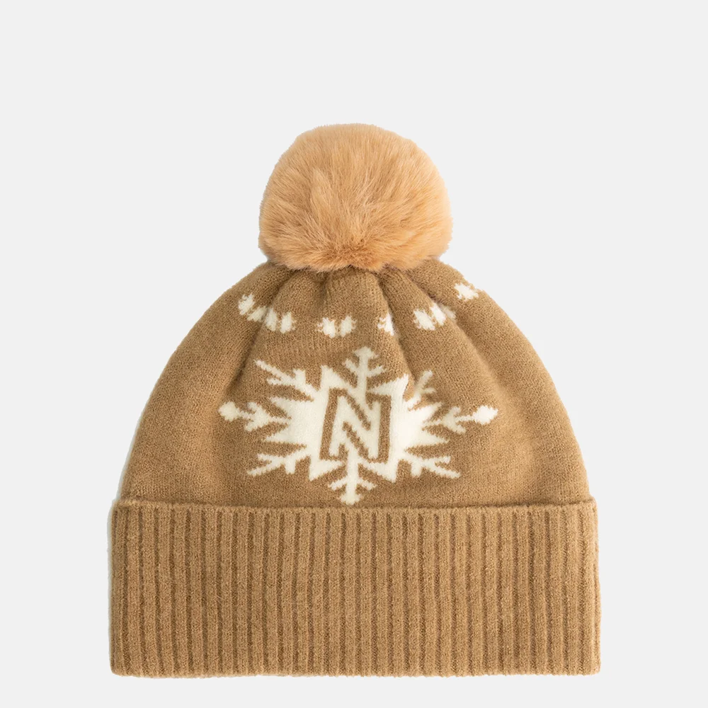 Nikkie Gally Ski muts iced coffee bij Duifhuizen