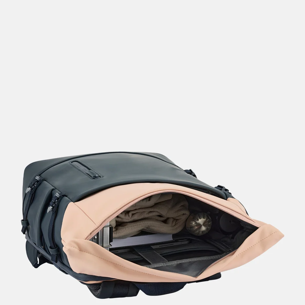 Kapten & Son Helsinki pro rugzak 15 inch navy blush bij Duifhuizen