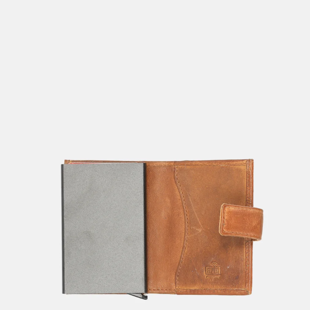 Bear Design pasjeshouder cognac bij Duifhuizen