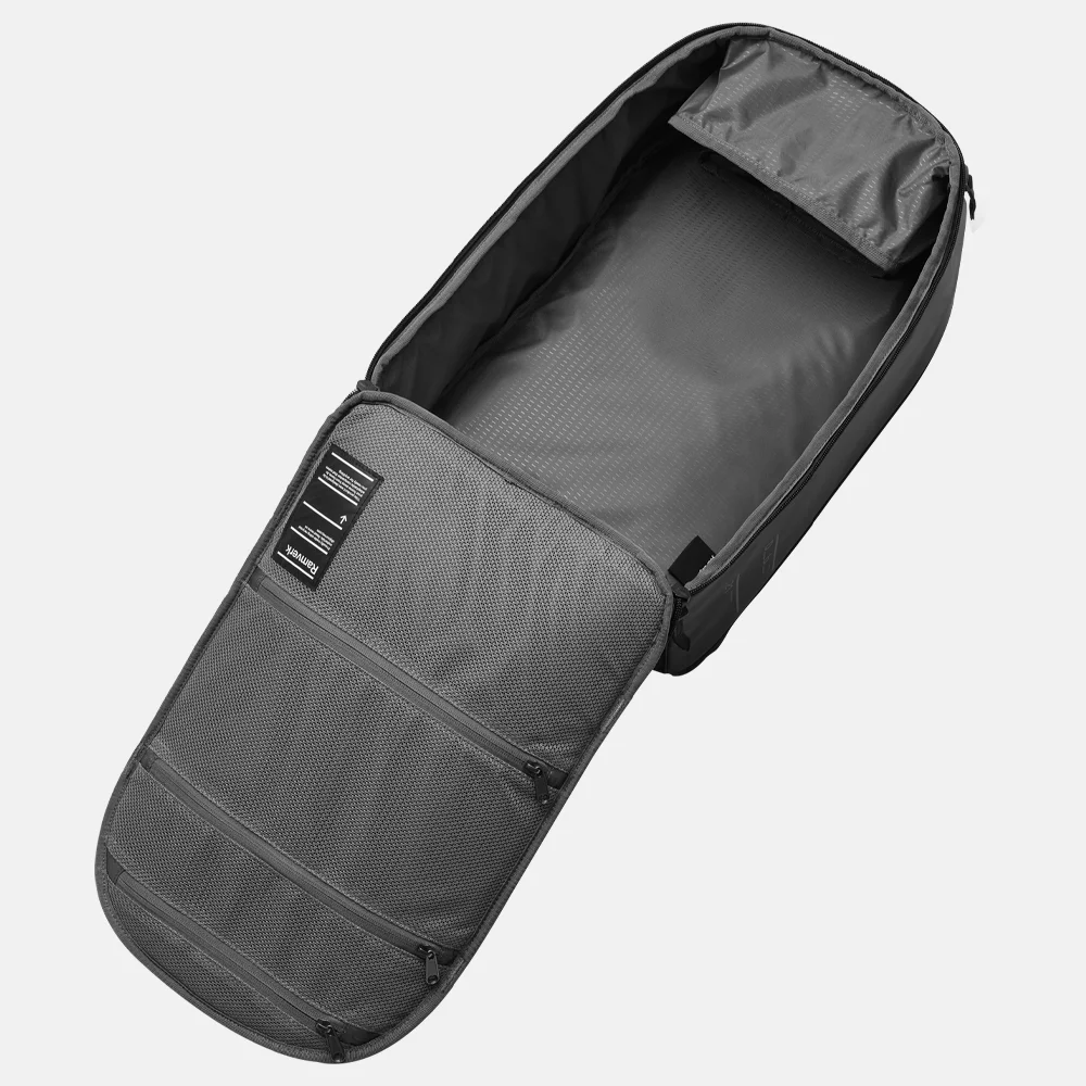 Db Journey Ramverk laptoprugzak 15.6 inch 21L black out bij Duifhuizen