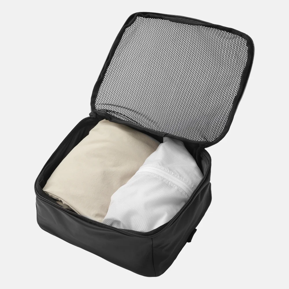 Db Journey Essentials Packing Cube inpakaccessoire M black out bij Duifhuizen