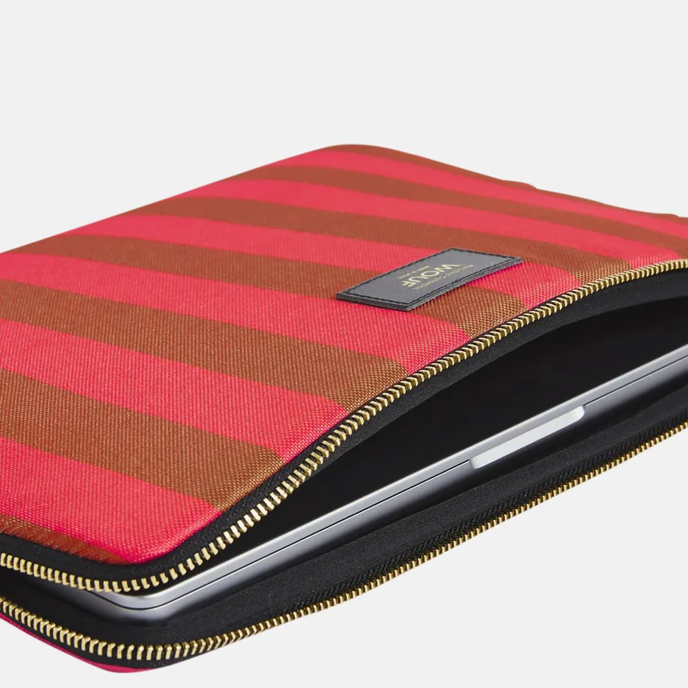 Wouf Pat laptophoes 15/16 inch streep bij Duifhuizen