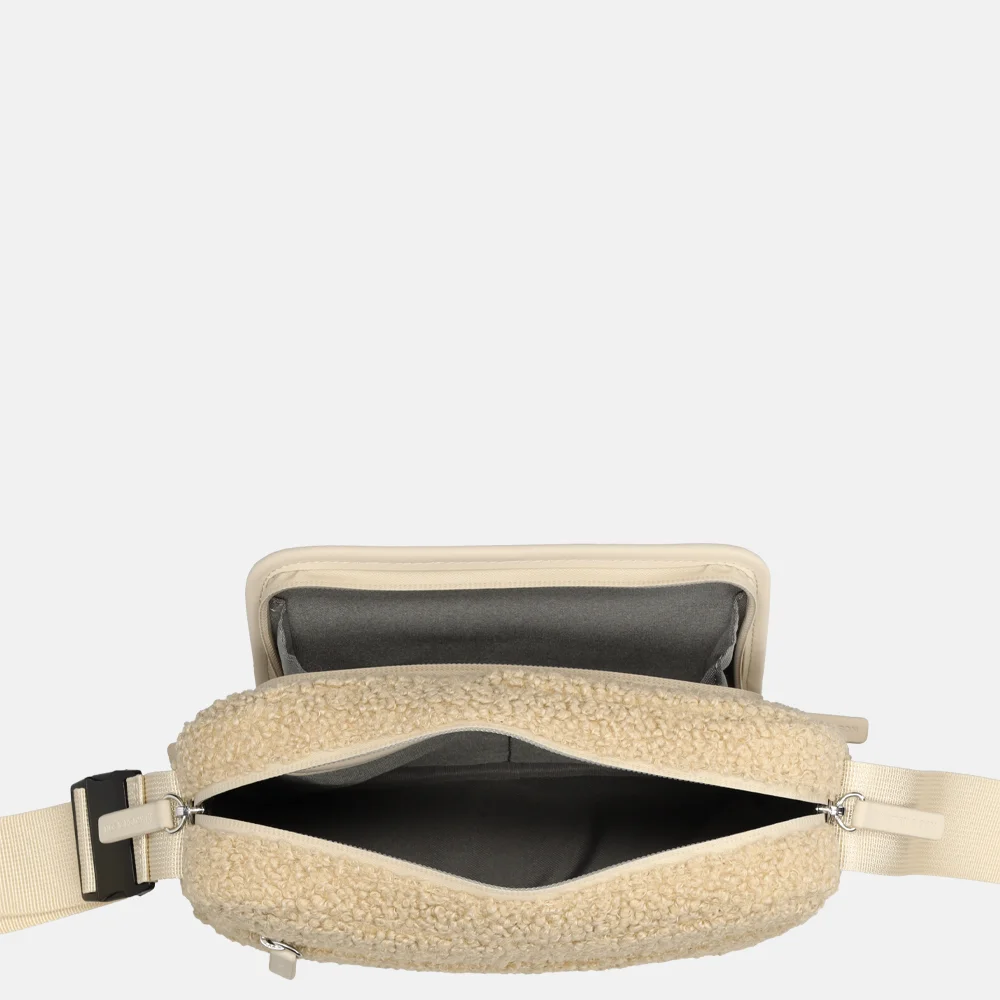 Kapten & Son Lulea crossbody tas teddy fleece bij Duifhuizen