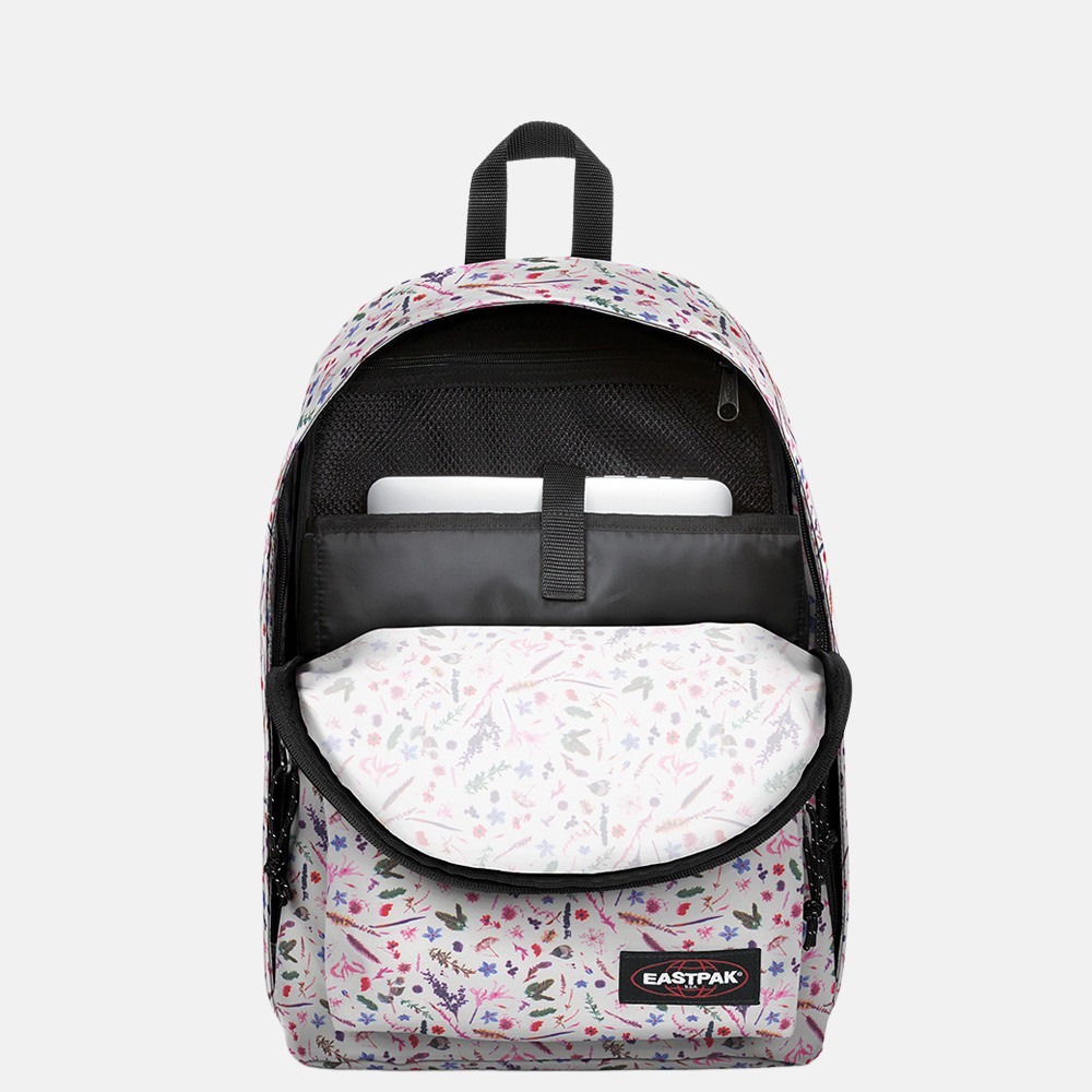 Eastpak Out of Office rugzak 14 inch herbs white bij Duifhuizen