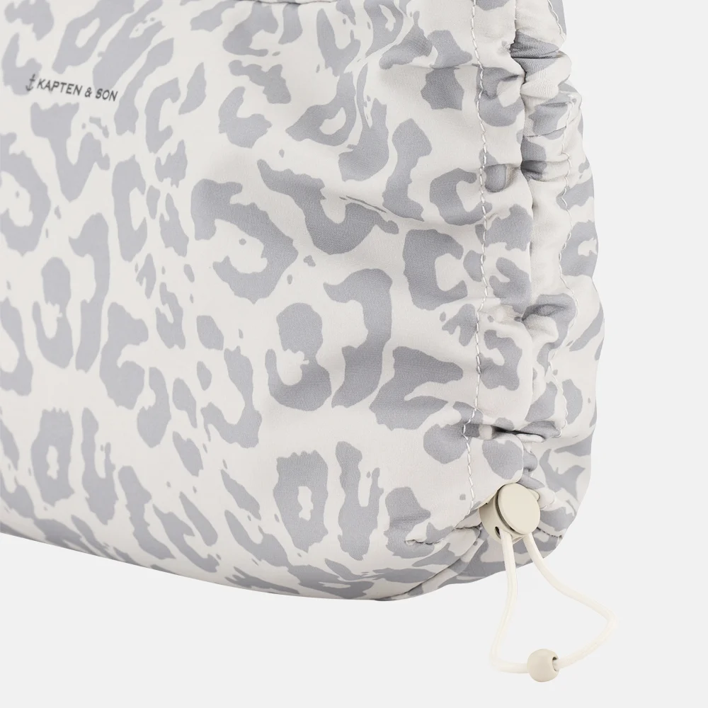 Kapten & Son Skara LEO crossbody tas S leopard bij Duifhuizen